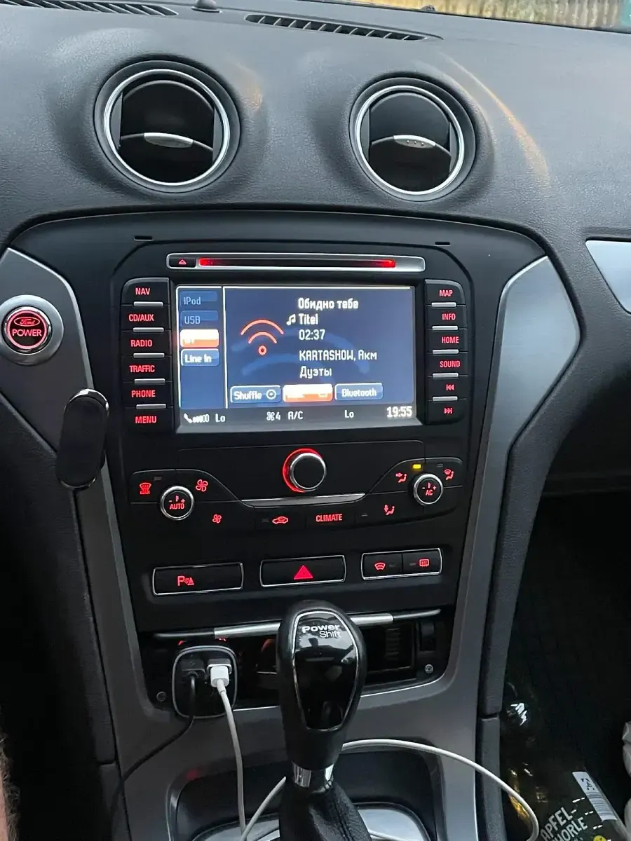 Gebraucht Ford Mondeo 163 PS (119 kW) 2012 Schwarz Kombi