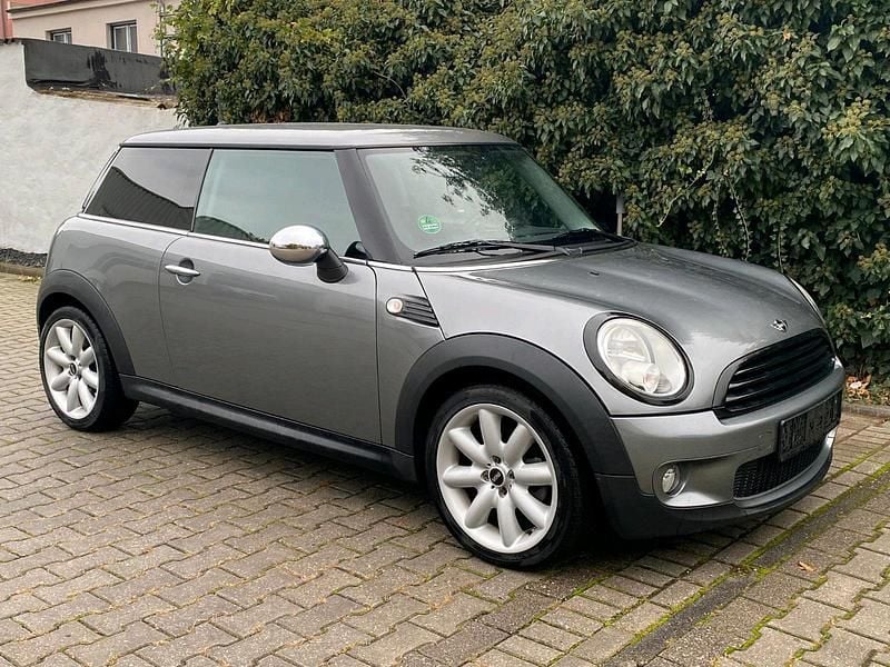 Grau Gebraucht 2009 Mini Cooper Kleinwagen | 2.500 € (Guter Preis) - Bild 1/4