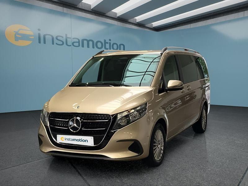 Gold Gebraucht 2024 Mercedes V220 Van / Kleinbus | 57.049 € (Teuer) - Bild 1/4