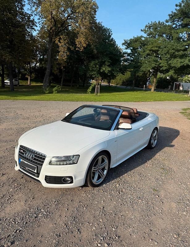 Weiß Gebraucht 2011 Audi A5 Cabriolet S-Line Cabrio | 9.599 € (Guter Preis) - Bild 1/4