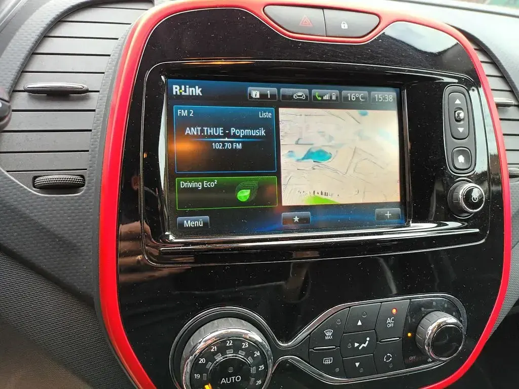 Używany Renault Captur 120 KM (88 kW) 2014 Czerwony SUV