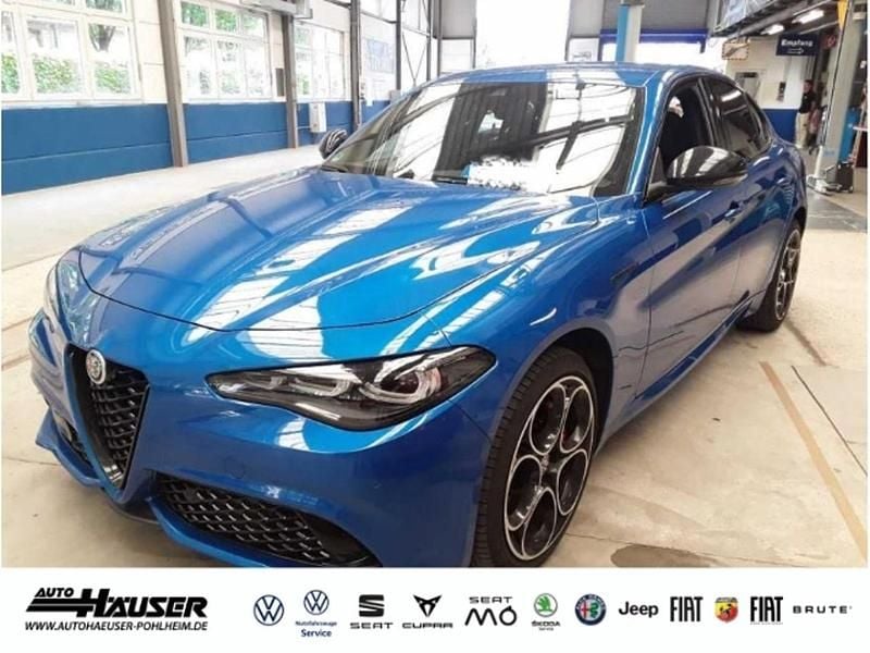 Blau Gebraucht 2023 Alfa Romeo Giulia Competizione Limousine | 39.865 € (Fairer Preis) - Bild 1/1