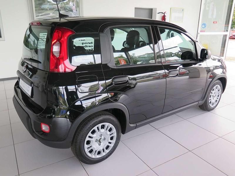 Gebraucht Fiat Panda 69 PS (50 kW) 2024 Cinema scharz Kleinwagen