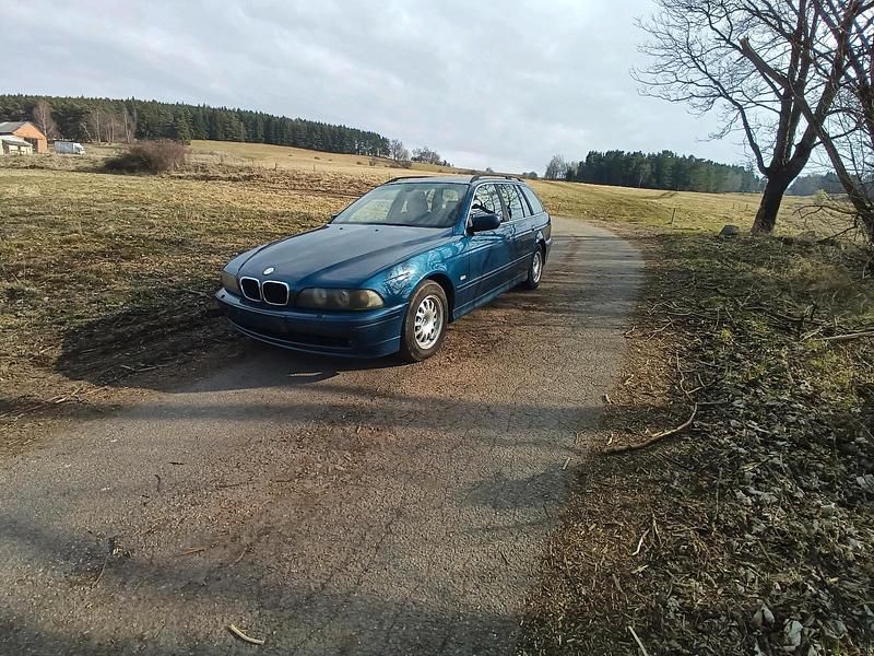 Gebraucht BMW 520 170 PS (125 kW) 2003 Blau Kombi