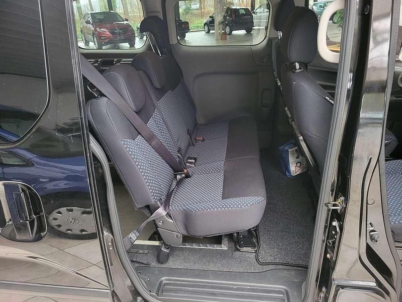 Gebraucht Nissan Evalia Premium Edition 110 PS (80 kW) 2012 Schwarz Van / Kleinbus