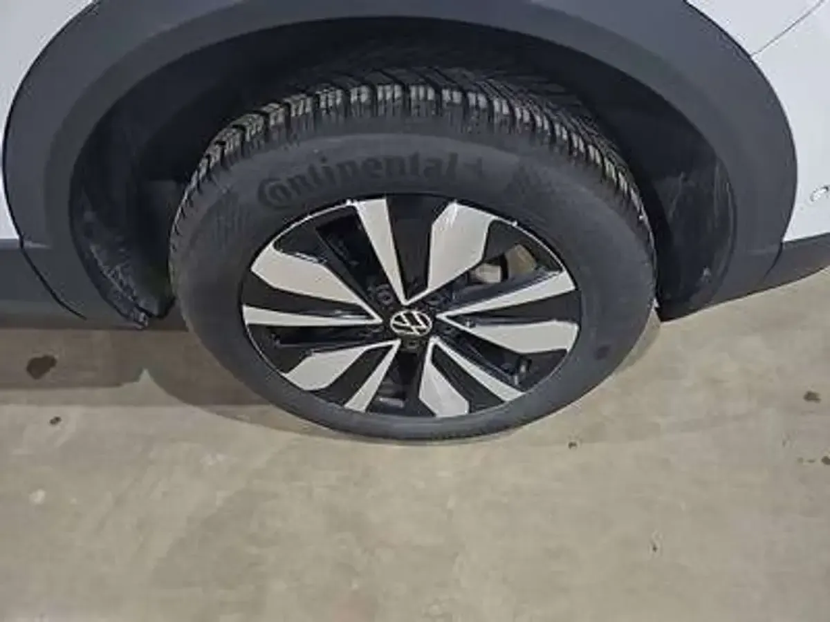 Second-hand VW T-Roc Goal 150 CP (110 kW) 2025 Alb SUV