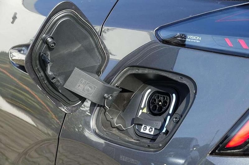 Neu MG MG4 EV 125 kW (170 PS) 2025 Andes grey Kleinwagen