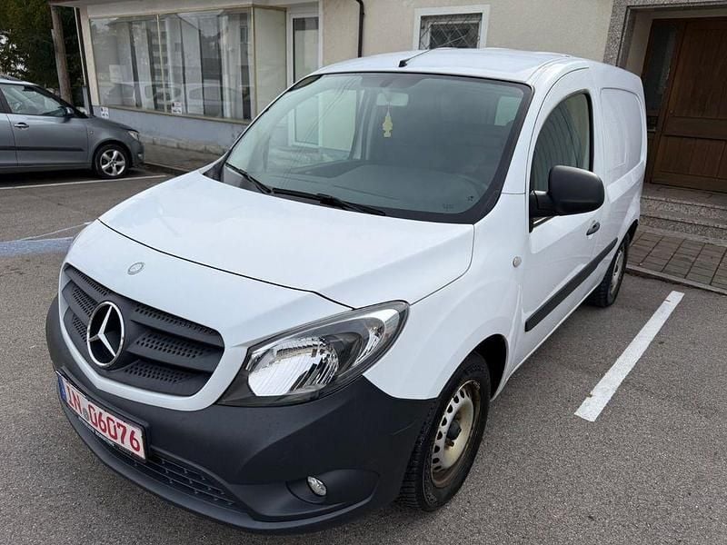 Gebraucht Mercedes Citan 109 90 PS (66 kW) 2018 Weiß Van / Kleinbus