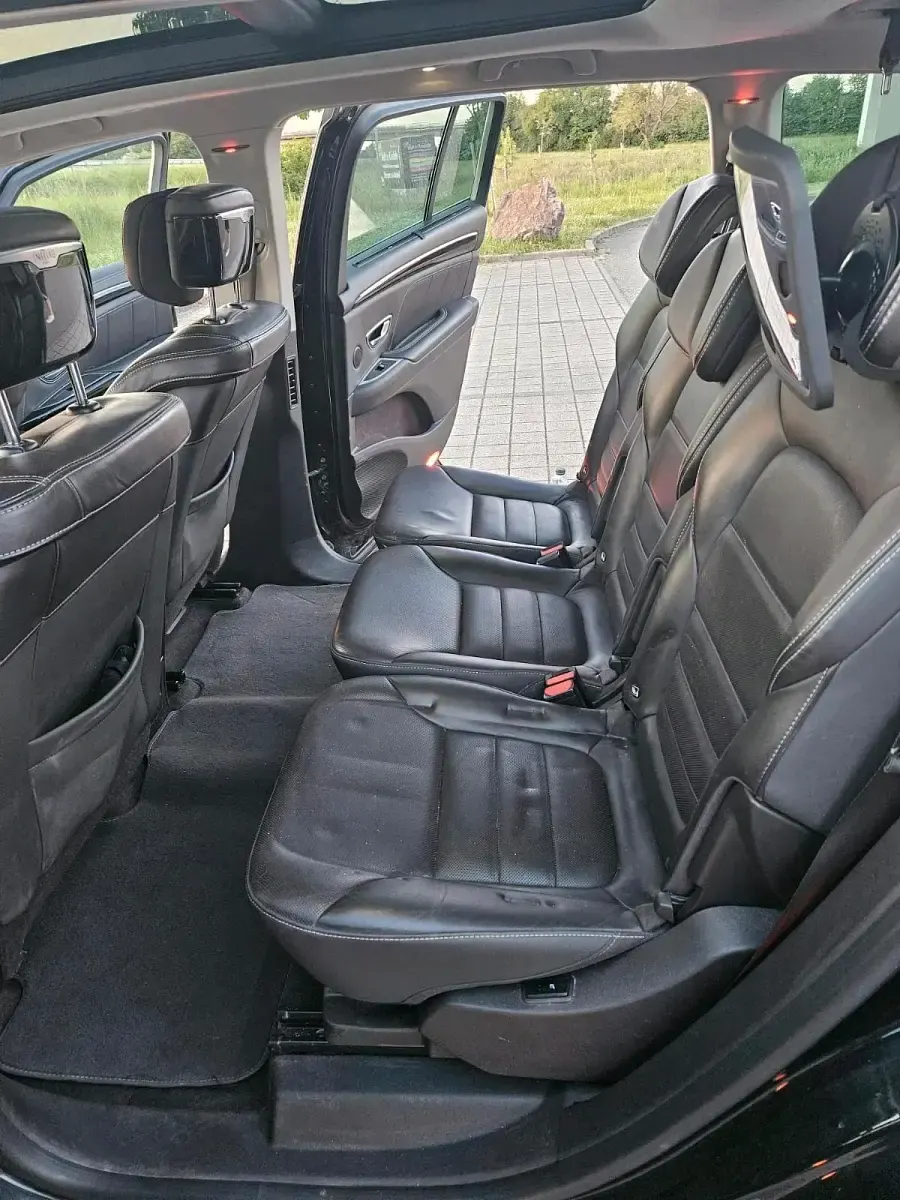 Używany Renault Espace Initiale Paris 160 KM (117 kW) 2015 Czarny Minivan