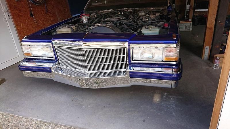 Gebraucht Cadillac Coupé DeVille 135 PS (99 kW) 1984 Blau Coupé