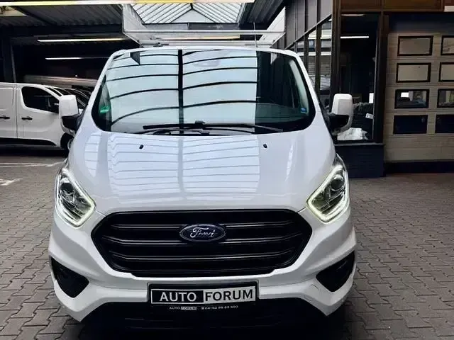 Second-hand Ford Transit Custom 131 CP (96 kW) 2020 Alb Monovolum