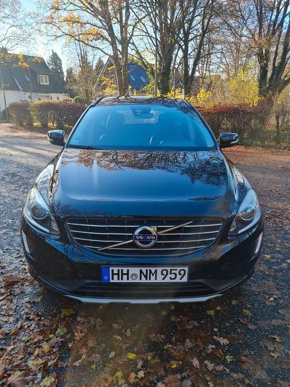 Schwarz Gebraucht 2017 Volvo XC60 Summum SUV | 16.900 € (Superpreis) - Bild 1/4