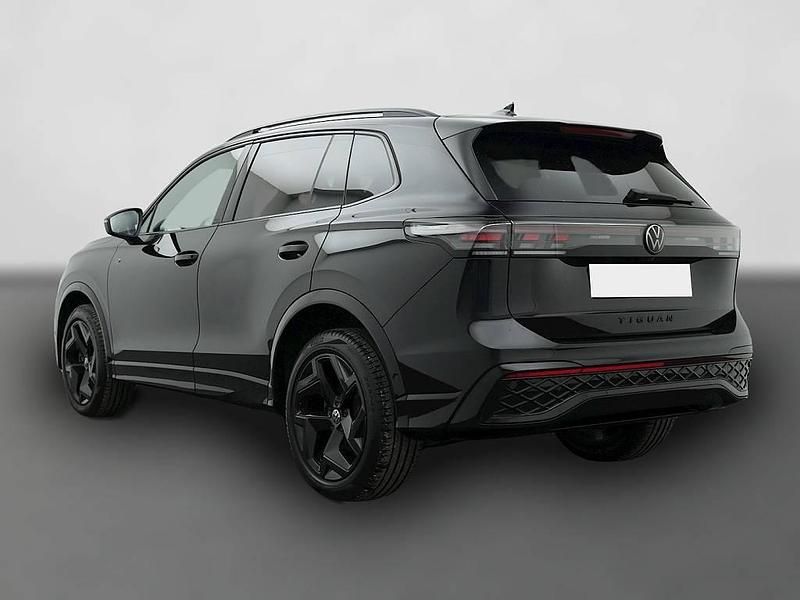 Gebraucht VW Tiguan Style 193 PS (141 kW) 2024 Schwarz SUV