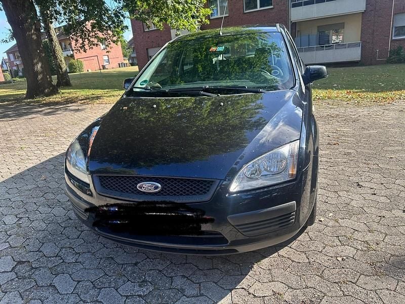 Schwarz Gebraucht 2006 Ford Focus Kombi | 1.500 € (Etwas zu teuer) - Bild 1/4