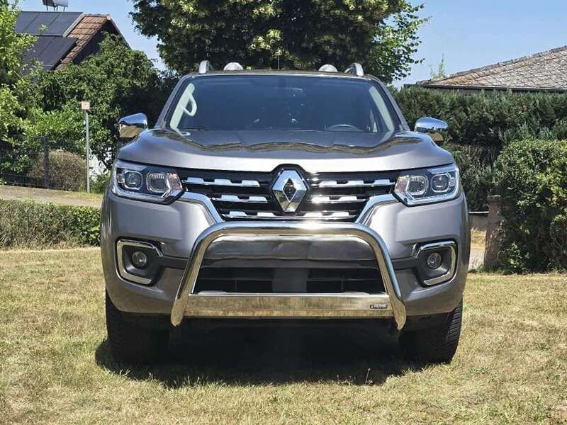 Grau Gebraucht 2021 Renault Alaskan Intens Abholung | 35.600 € (Etwas zu teuer) - Bild 1/4