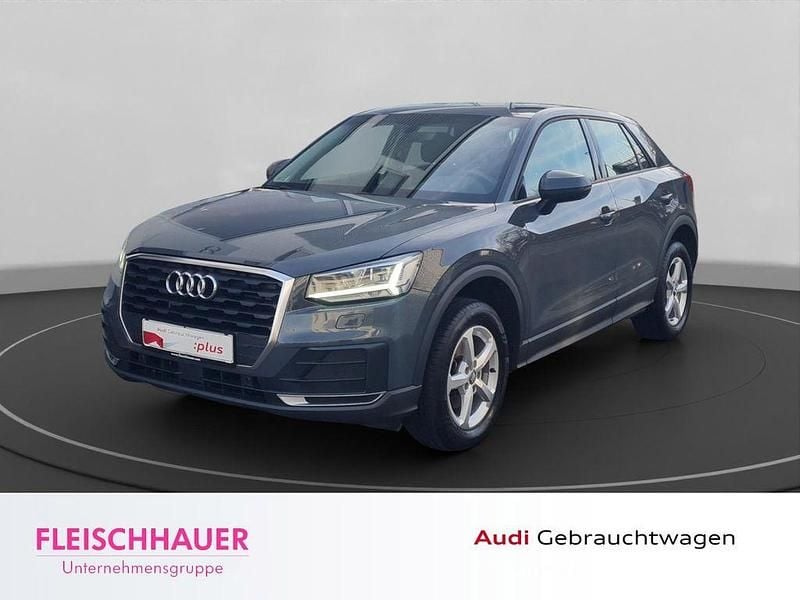 Grau Gebraucht 2019 Audi Q2 Design SUV | 17.490 € (Guter Preis) - Bild 1/4