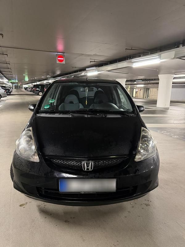 Gebraucht Honda Jazz 77 PS (56 kW) 2005 Schwarz Kleinwagen