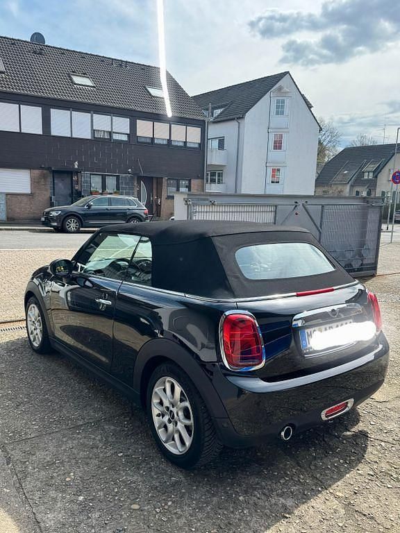 Second-hand Mini Cooper 136 CP (100 kW) 2018 Negru Hatchback
