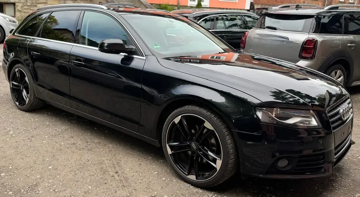 Gebraucht Audi A4 160 PS (117 kW) 2009 Schwarz Kombi