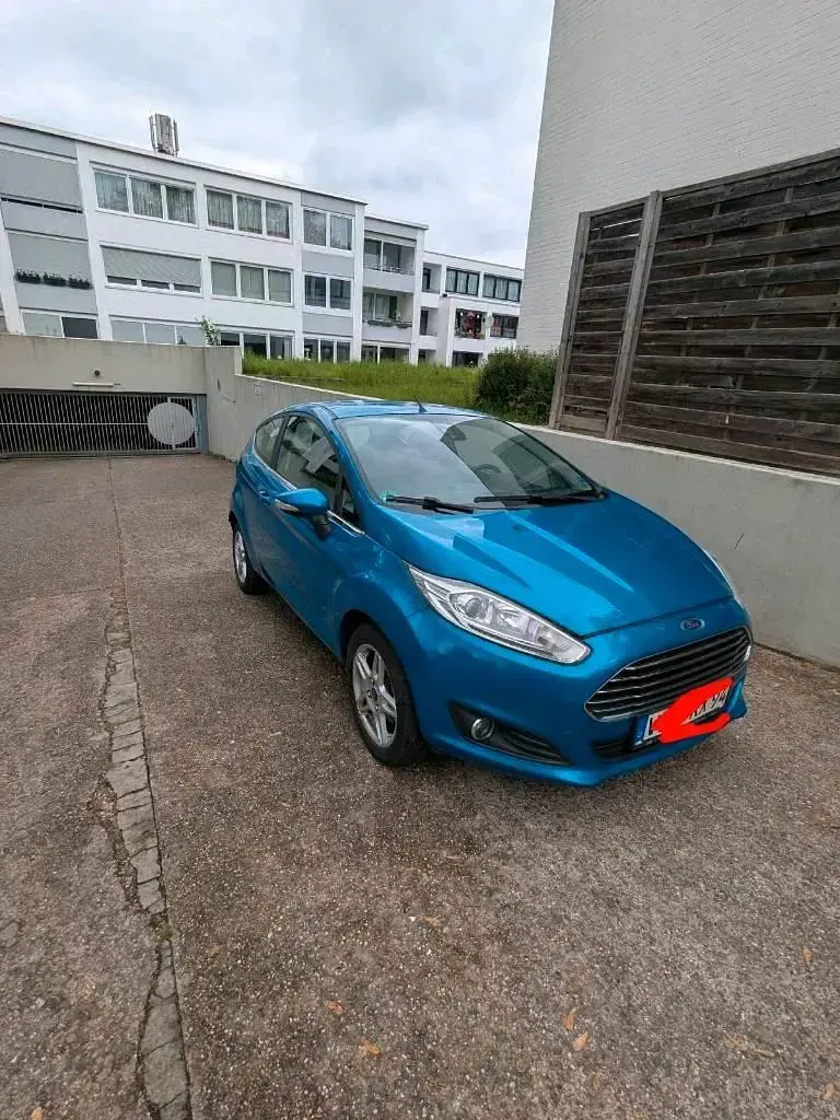 Gebraucht Ford Fiesta 2013 Blau Coupé