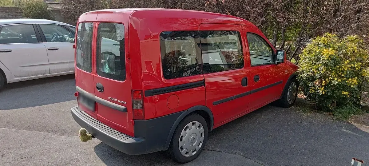 Occasion Opel Combo 94 ch (69 kW) 2010 Rouge Monospace