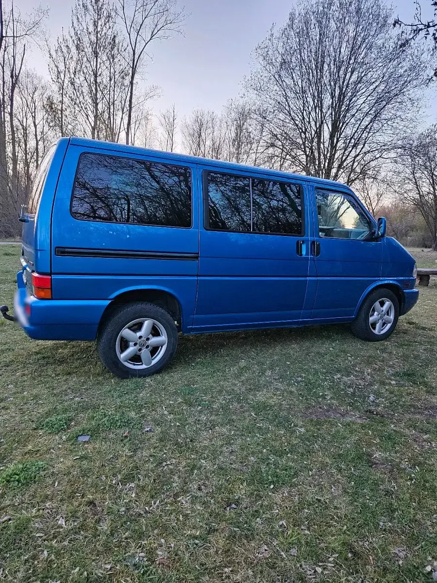 Gebraucht VW Multivan 151 PS (111 kW) 1999 Blau Van / Kleinbus