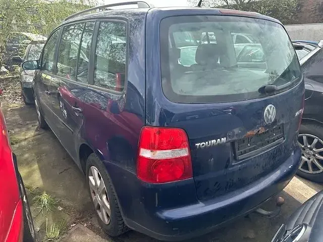 Gebraucht VW Touran Trendline 150 PS (110 kW) 2006 Blau Van / Kleinbus