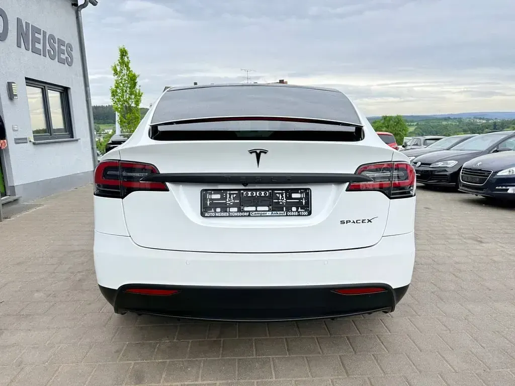 Used Tesla Model X 420 kW (572 HP) 2019 White SUV