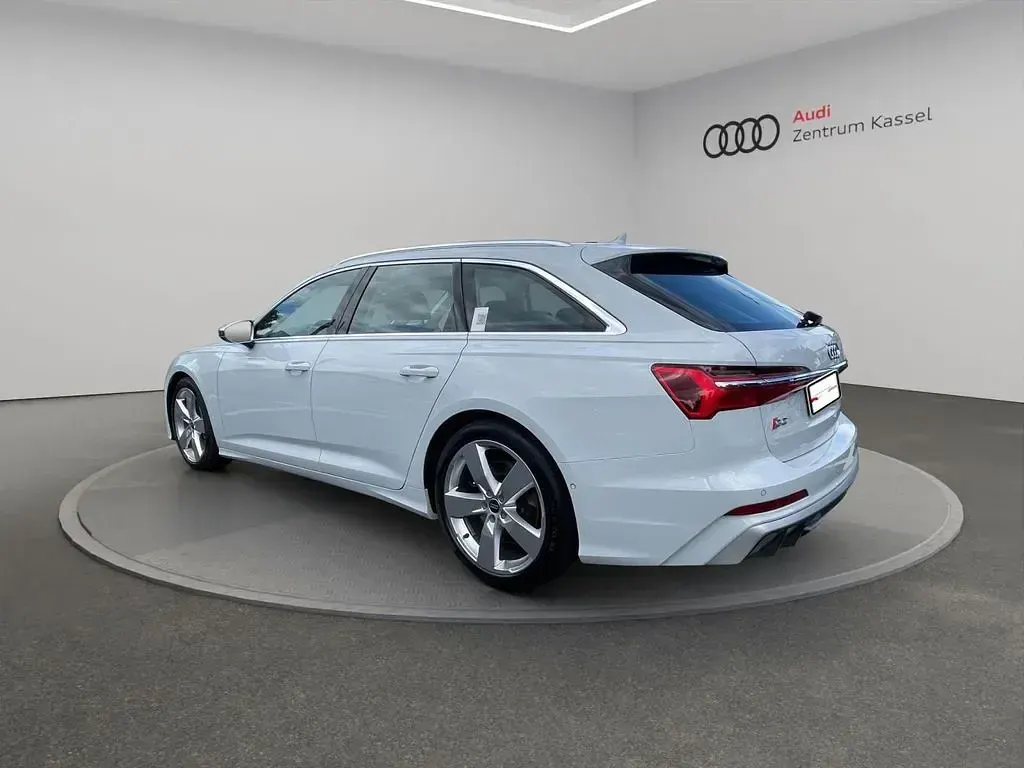 Gebraucht Audi S6 Design 344 PS (253 kW) 2024 Gletscherweiß metallic Kombi