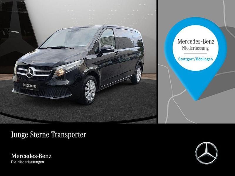 Schwarz Gebraucht 2022 Mercedes V220 Van / Kleinbus | 37.990 € (Fairer Preis) - Bild 1/4