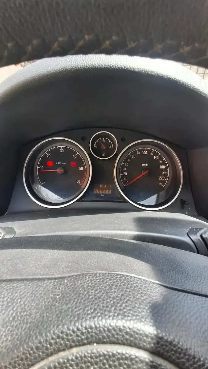 Gebraucht Opel Astra 110 PS (80 kW) 2008 Grau Kombi