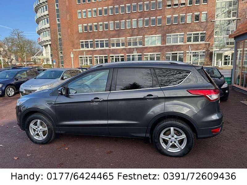 Gebraucht Ford Kuga 150 PS (110 kW) 2015 Grau SUV