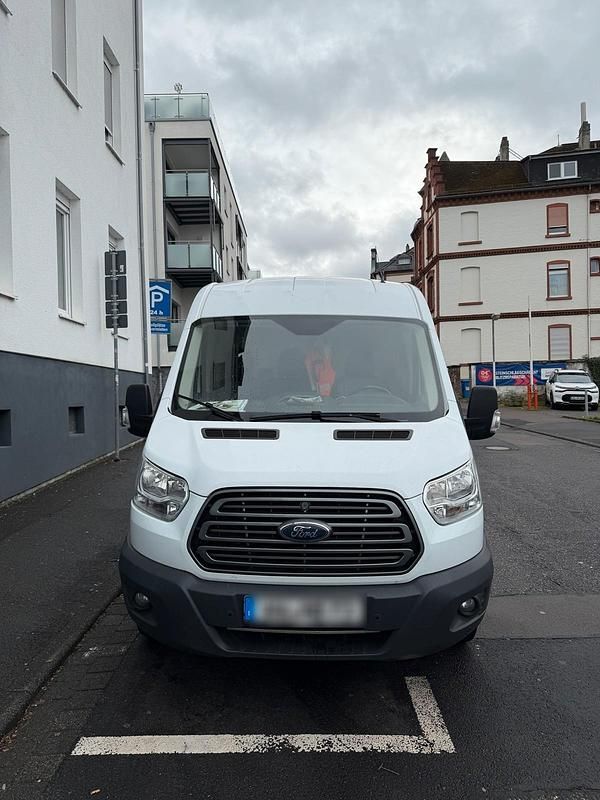 Gebraucht Ford Transit 130 PS (95 kW) 2019 Weiß Van / Kleinbus