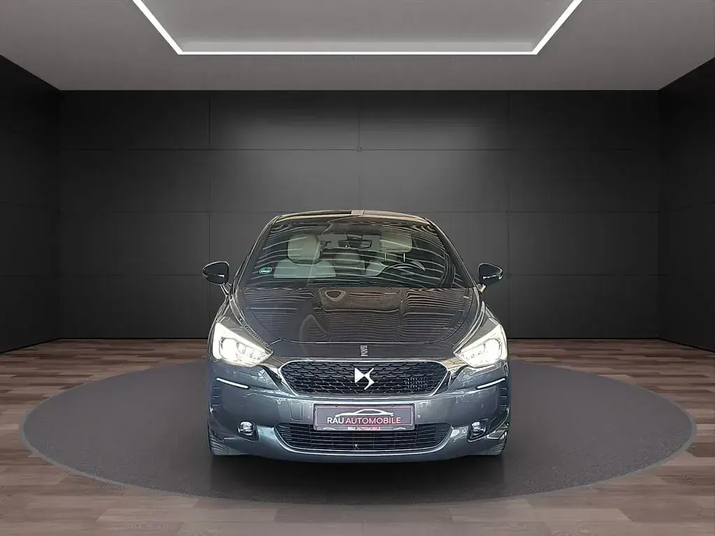 Gebraucht DS Automobiles DS5 Sport Chic 179 PS (131 kW) 2016 Grau Kleinwagen