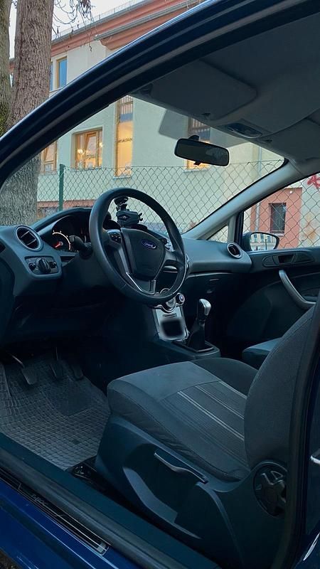 Gebraucht Ford Fiesta 82 PS (60 kW) 2009 Blau Kleinwagen