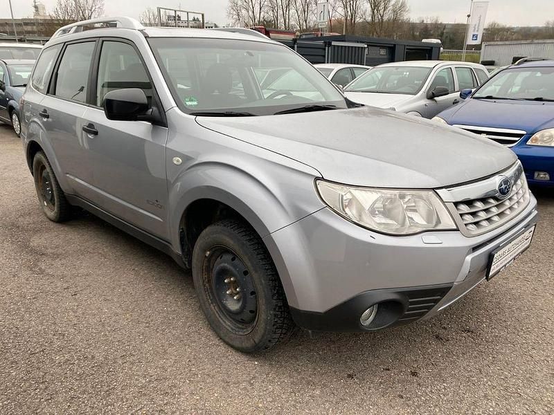 Gebraucht Subaru Forester Active 150 PS (110 kW) 2013 Silber SUV