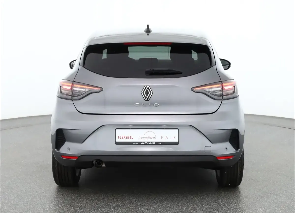 Nowe Renault Clio V Evolution 91 KM (66 kW) 2026 Szary Sedan/Limuzyna