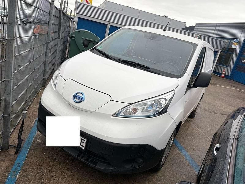 Gebraucht Nissan e-NV200 Premium Edition 80 kW (109 PS) 2016 Weiß Van / Kleinbus