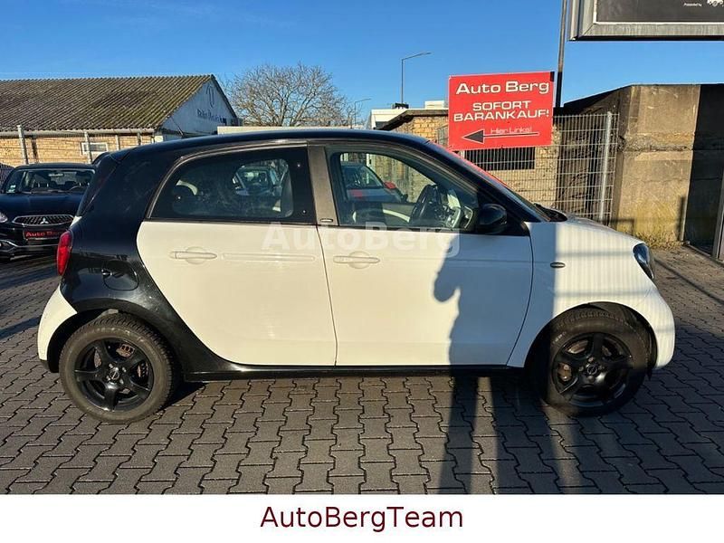 Gebraucht Smart ForFour 90 PS (66 kW) 2015 Weiß Kleinwagen