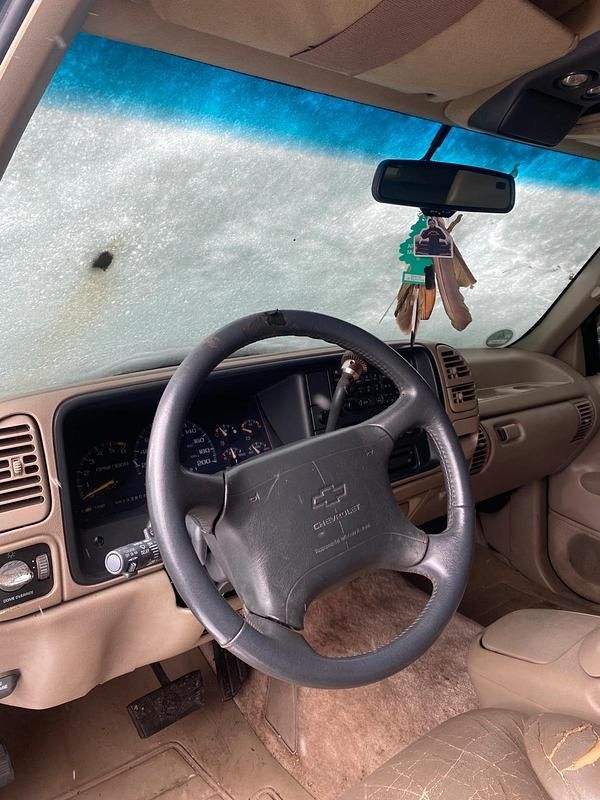 Gebraucht Chevrolet Tahoe 254 PS (186 kW) 1997 Schwarz SUV