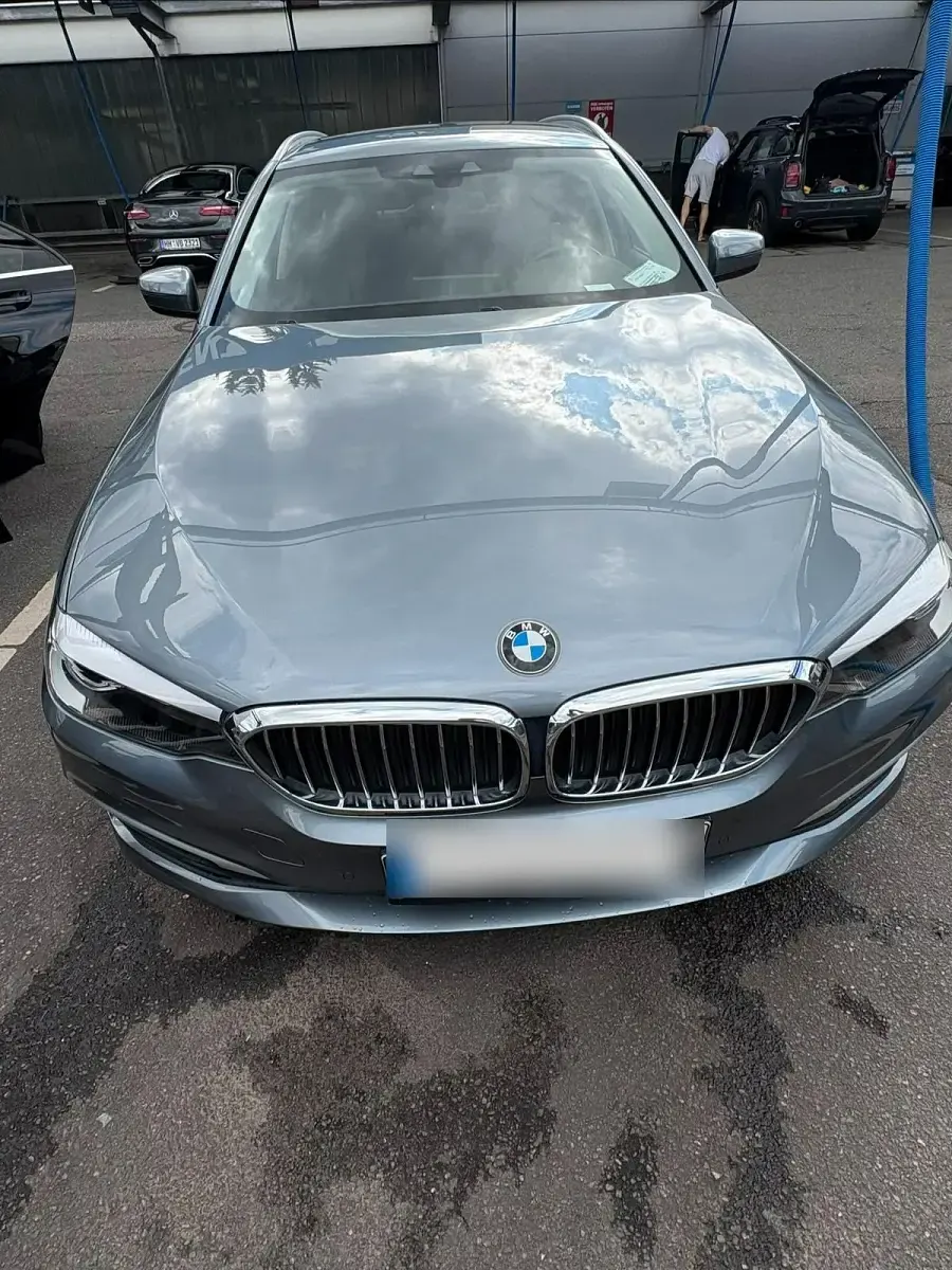 Gebraucht BMW 520 190 PS (139 kW) 2019 Grau Kombi