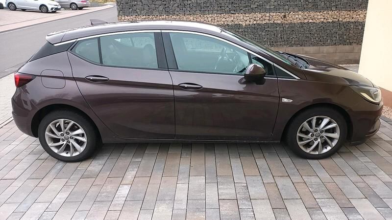 Gebraucht Opel Astra Innovation 136 PS (100 kW) 2017 Braun Limousine