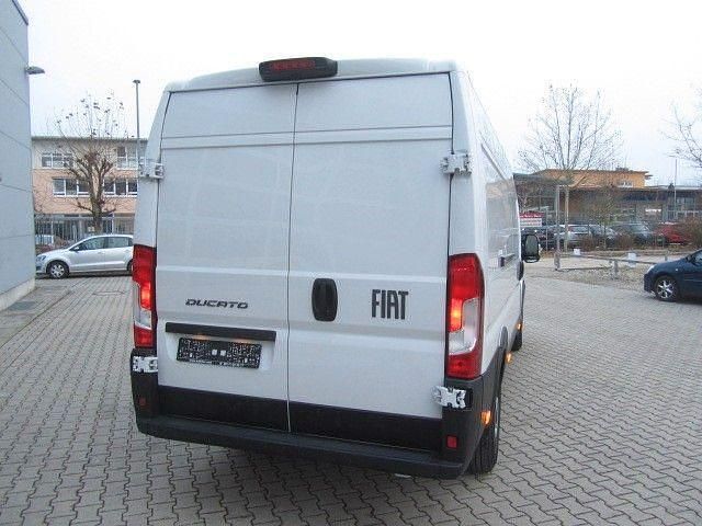 Gebraucht Fiat Ducato 179 PS (131 kW) 2024 Weiß Van