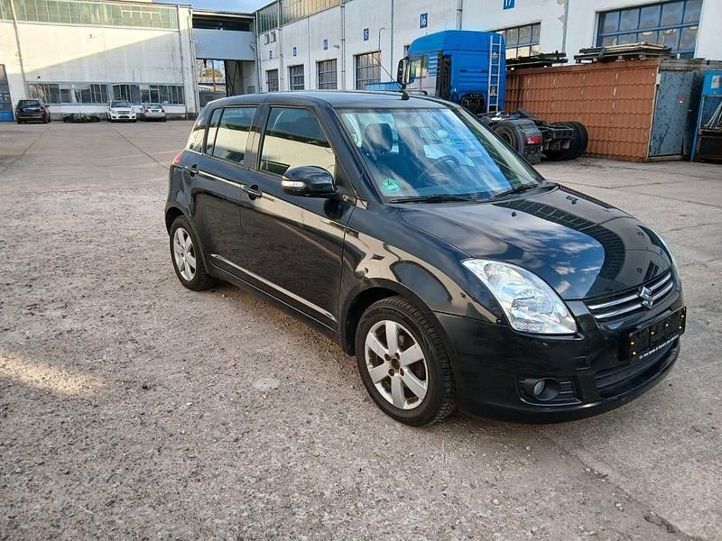 Gebraucht Suzuki Swift 92 PS (67 kW) 2009 Schwarz Kleinwagen