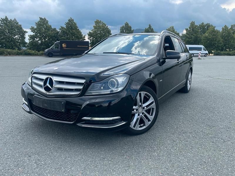 Schwarz Gebraucht 2011 Mercedes C300 Kombi | 9.990 € (Superpreis) - Bild 1/4