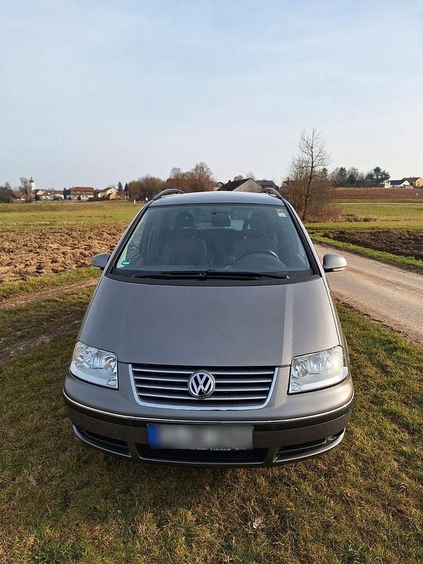 Gebraucht VW Sharan United 140 PS (102 kW) 2009 Grau Van / Kleinbus
