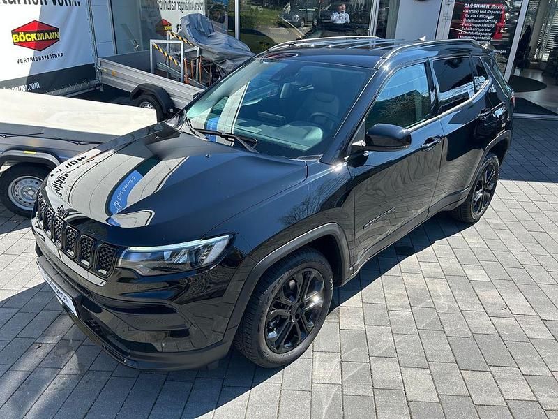 Käytetty Jeep Compass Night Eagle 131 HP (96 kW) 2023 Musta Katumaasturi
