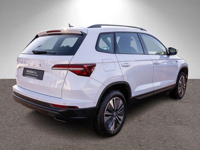 Gebraucht Skoda Karoq Tour 150 PS (110 kW) 2025 Moonweiss metallic SUV