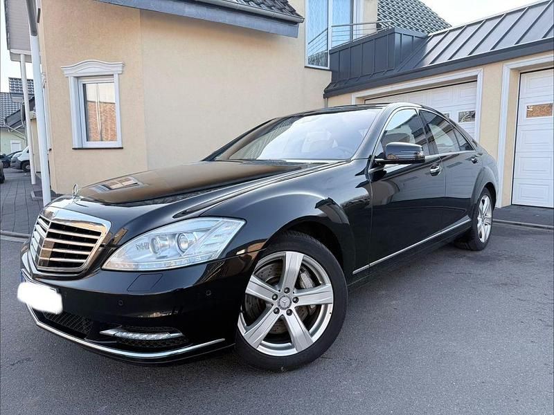 Gebraucht Mercedes S500 435 PS (319 kW) 2013 Schwarz Limousine