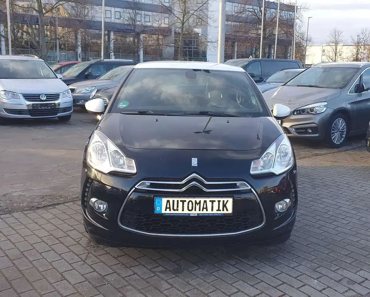 Gebraucht Citroën DS3 So Chic 82 PS (60 kW) 2015 Lackierung schwarz perle Kleinwagen